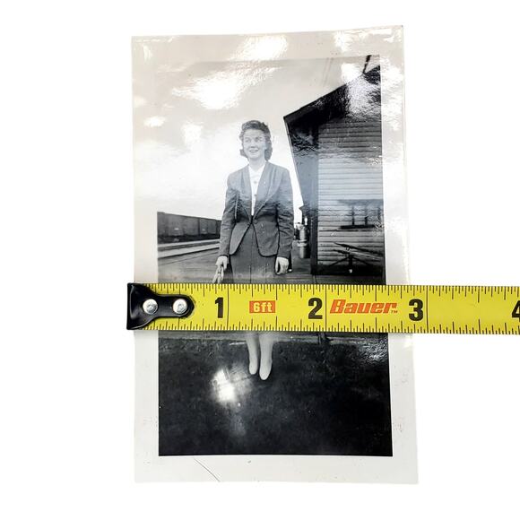 Vtg Lady Posing at Train Station Original Monochrome Photography Found - Picture 3 of 4